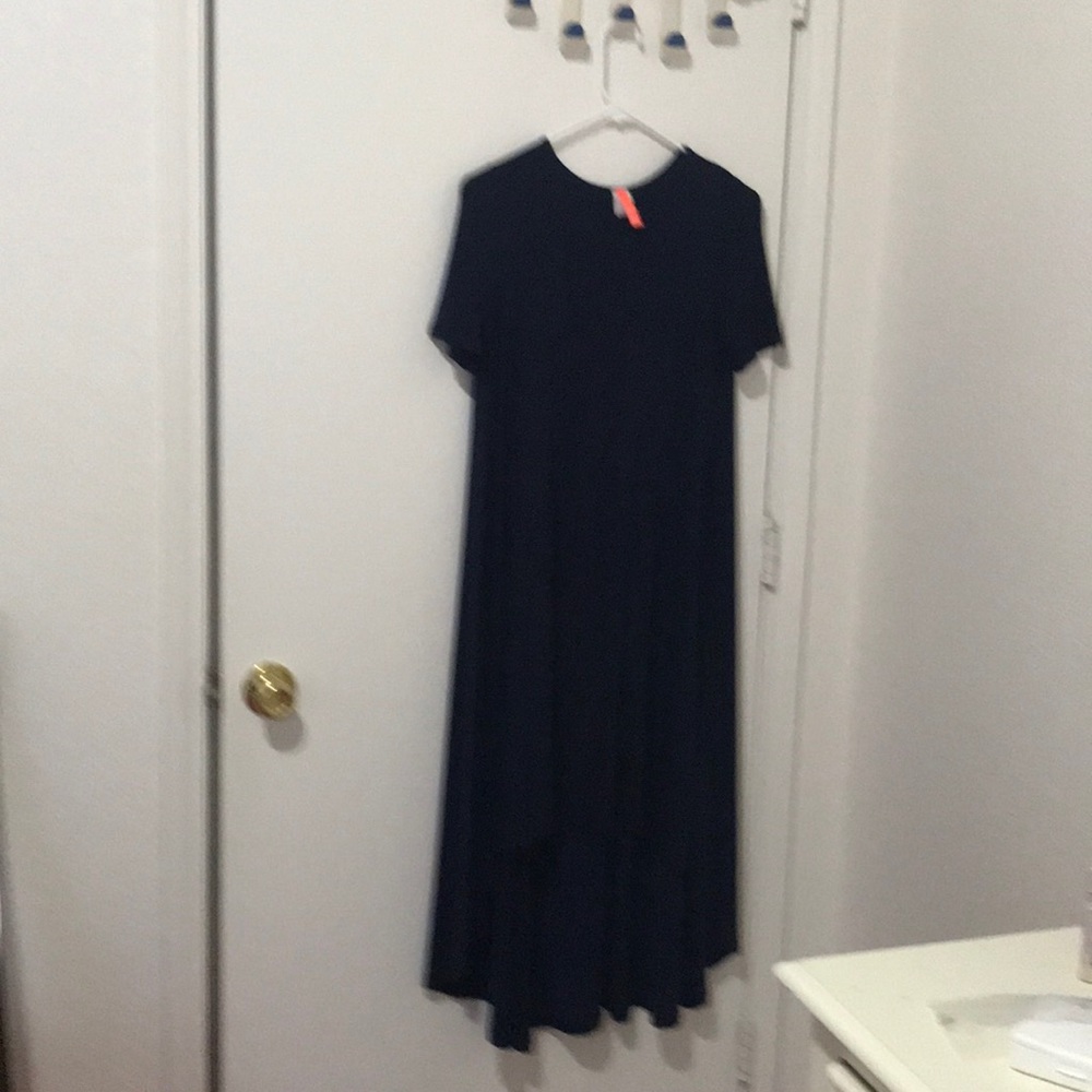 Navy Hi-Low Dress - Women

Solo La Fe - Picture 2 of 5